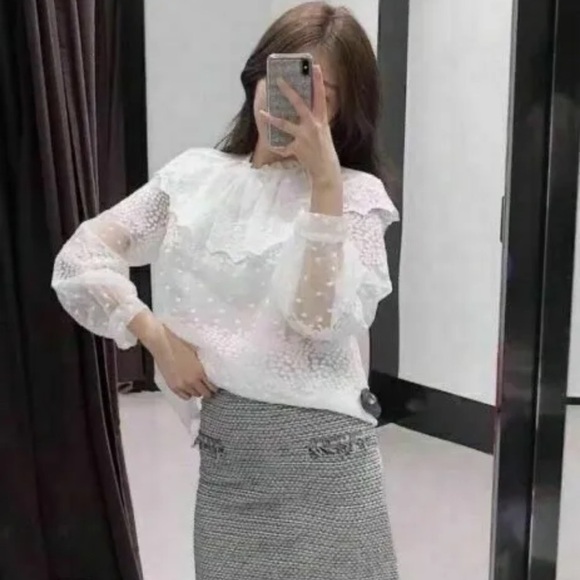 🦋 Bloggers Favorite 🦋 NWT Zara Women Ruffled Blouse Ecru - Picture 10 of 16
